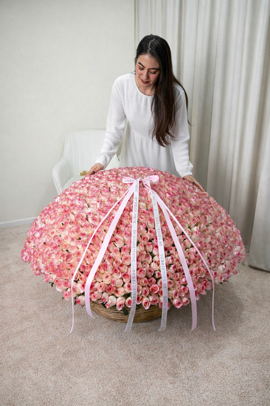 1000 Magic Pink Roses in Basket