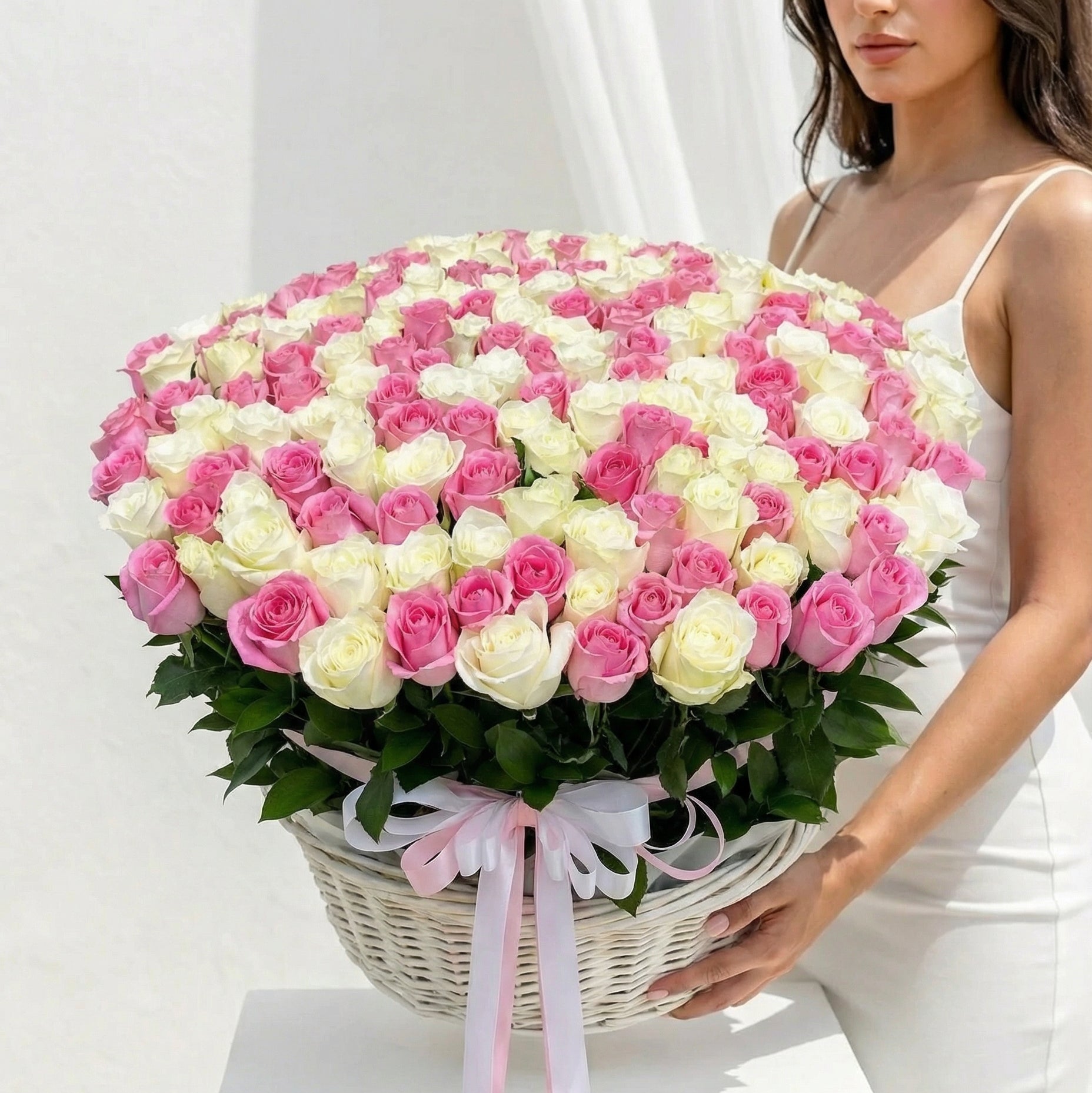 Flower Baskets & Plant Baskets Same-Day Delivery - Dubairoses.ae