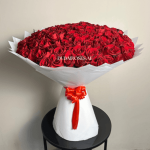 150 red roses 3