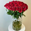 50 red roses in vase