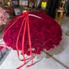 top view of 1000 red roses in basket