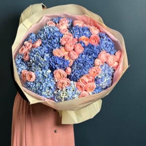 Blue Hydrangea and Julieta Roses Bouquet