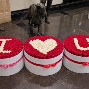 Luxury Valentine Flowers delivery to Dubai